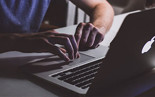 开云官网APP下载-曼城冲击英超三连冠瓜迪奥拉信心满满，曼城瓜迪奥拉阵型