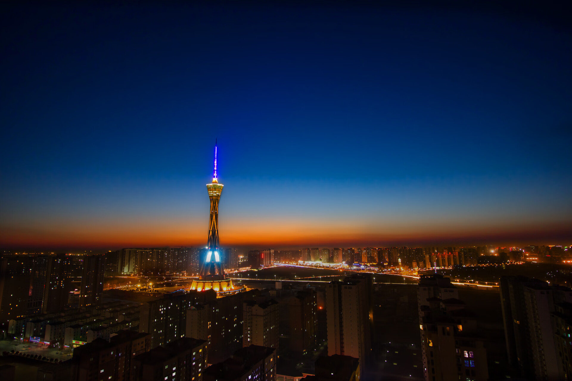 开云中国大陆-_宾馆体育节：健身娱乐新体验_，酒店健身房开放时间