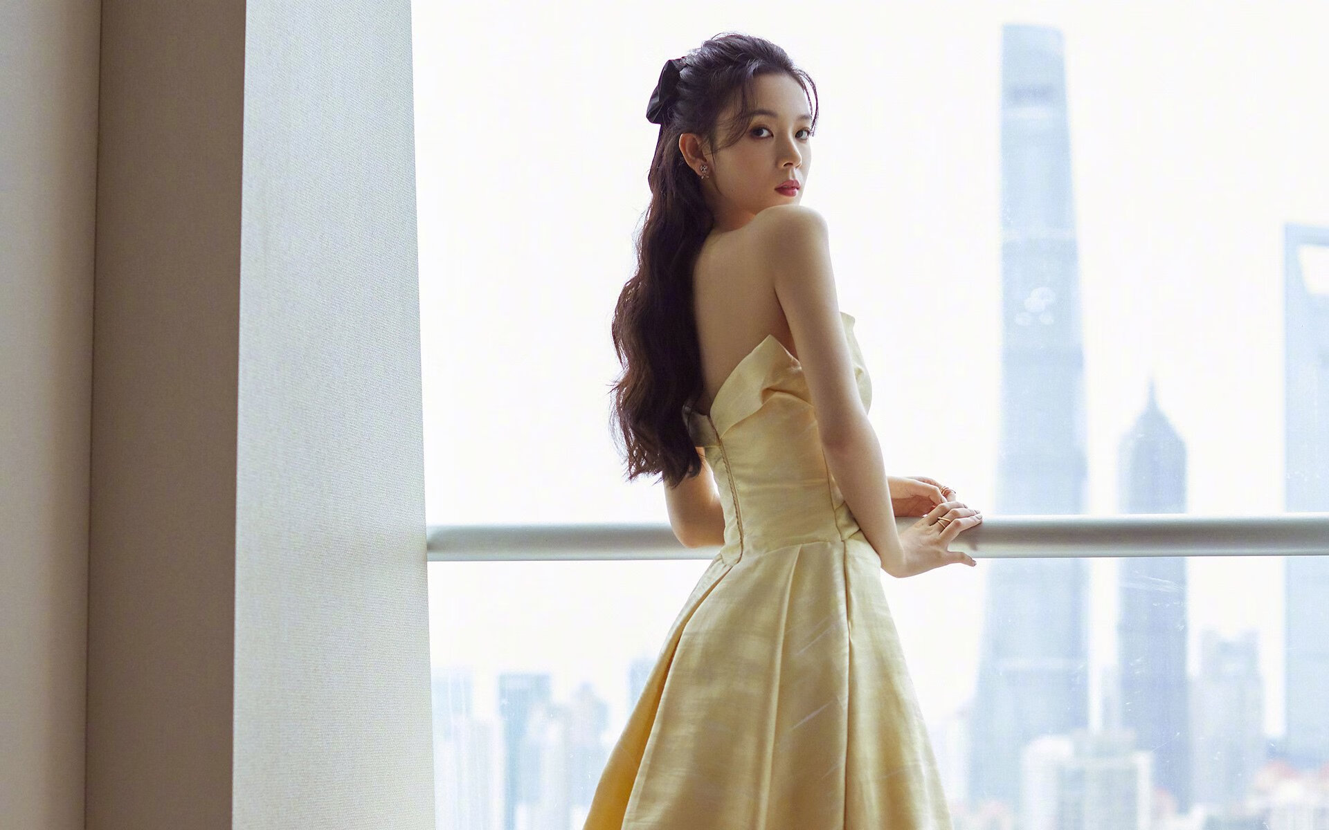 _蓝色海底漂流:探索深海的极限快感_,蓝色海底背景图片