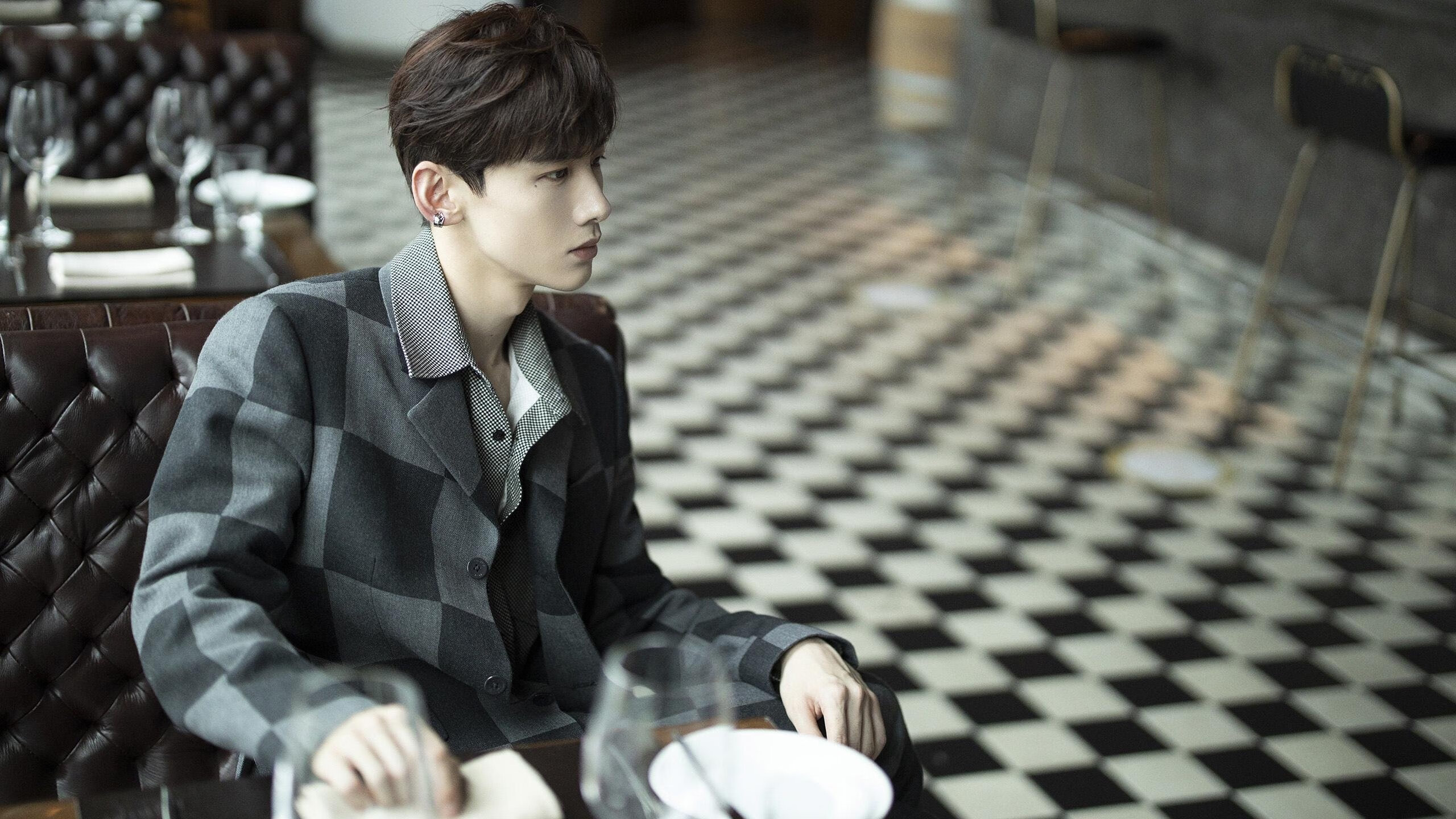 开云·体育官网APP下载-中国足球裁判队伍“国际化”步伐加快，判罚水平大幅提升，中国国际足球裁判都有谁