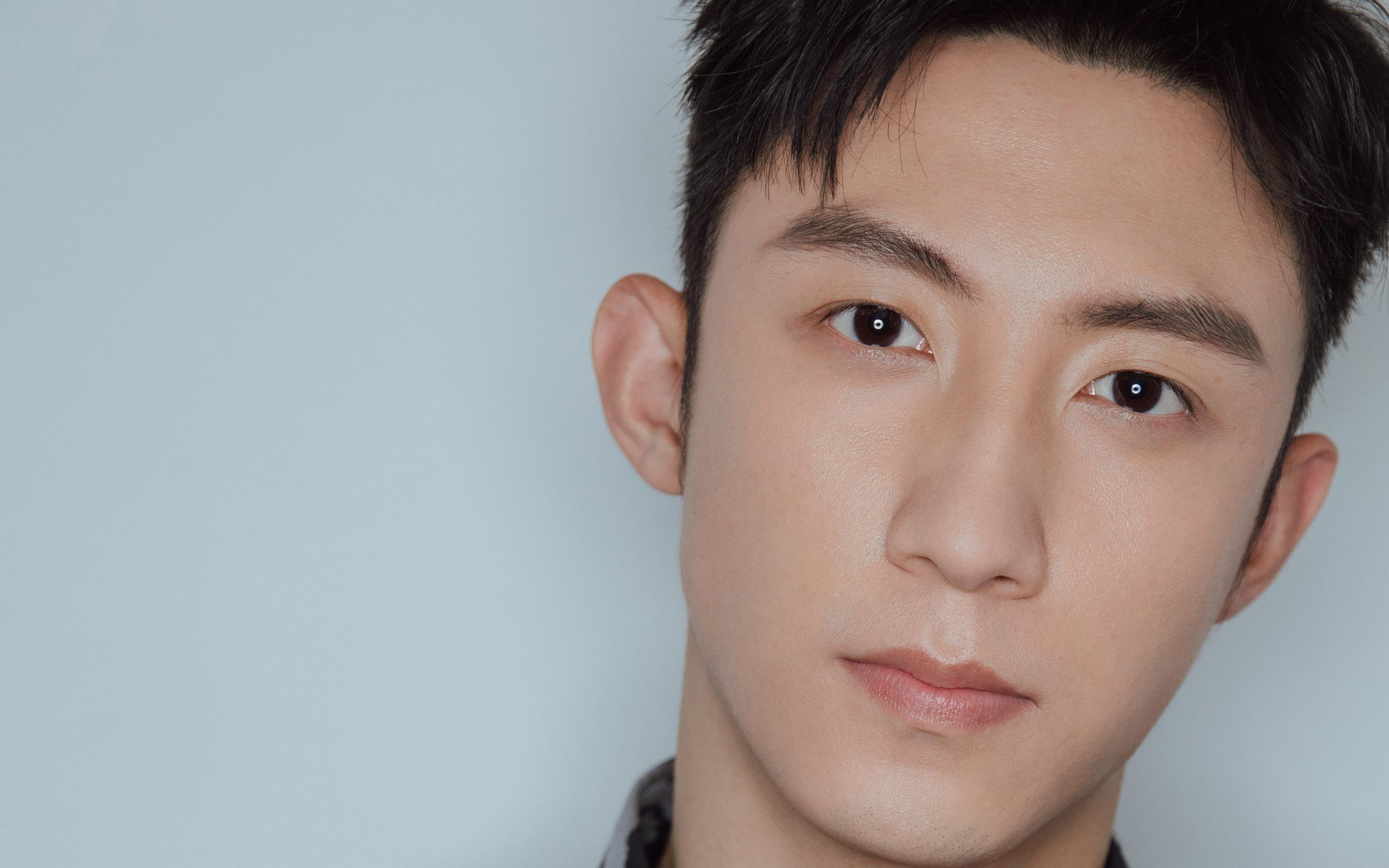 开云官网APP下载-“高新体育中心健力赛：力量之美，举重选手铸就新的历史篇章”