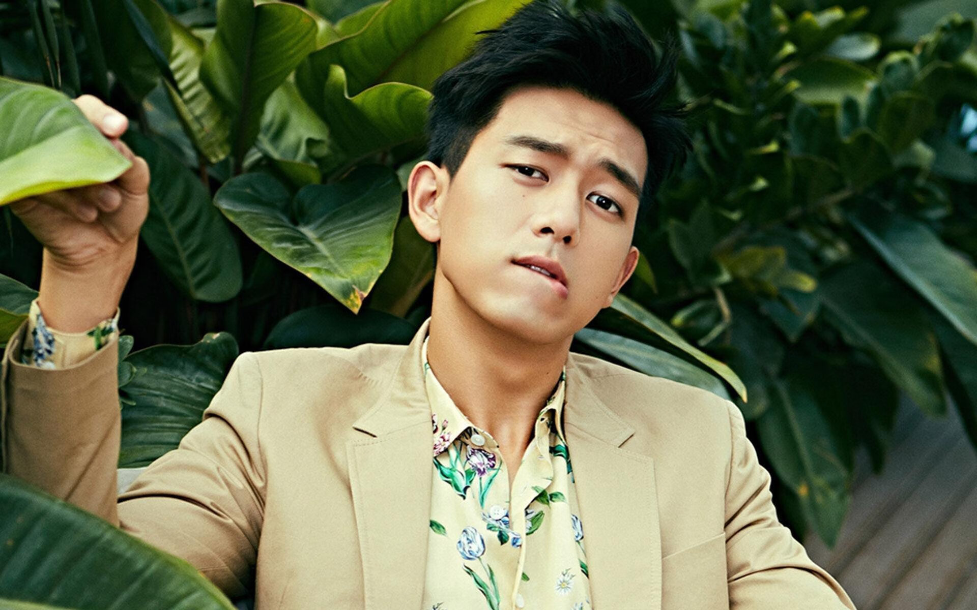 雷霆阵容调整后首场比赛表现不俗,雷霆阵容名单